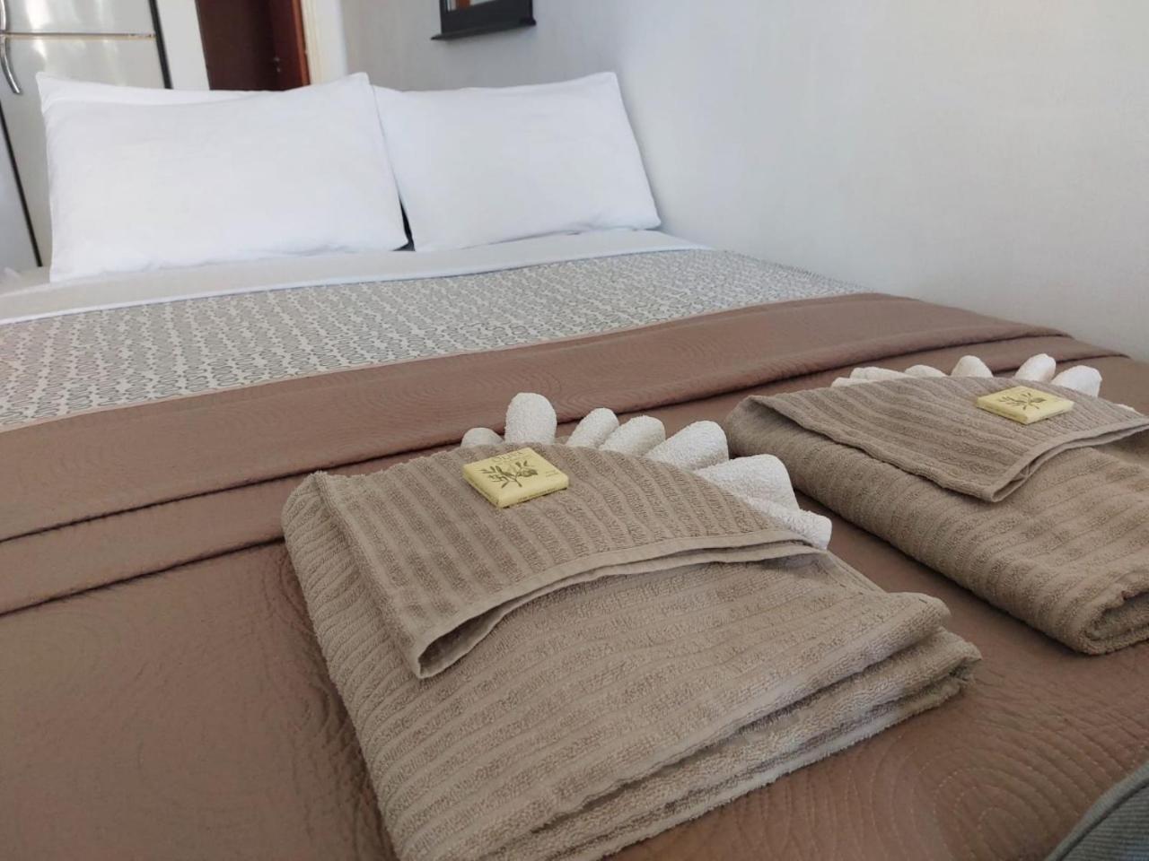Joanne'S Cosy 1 Bdrm Apt Пафос Екстериор снимка
