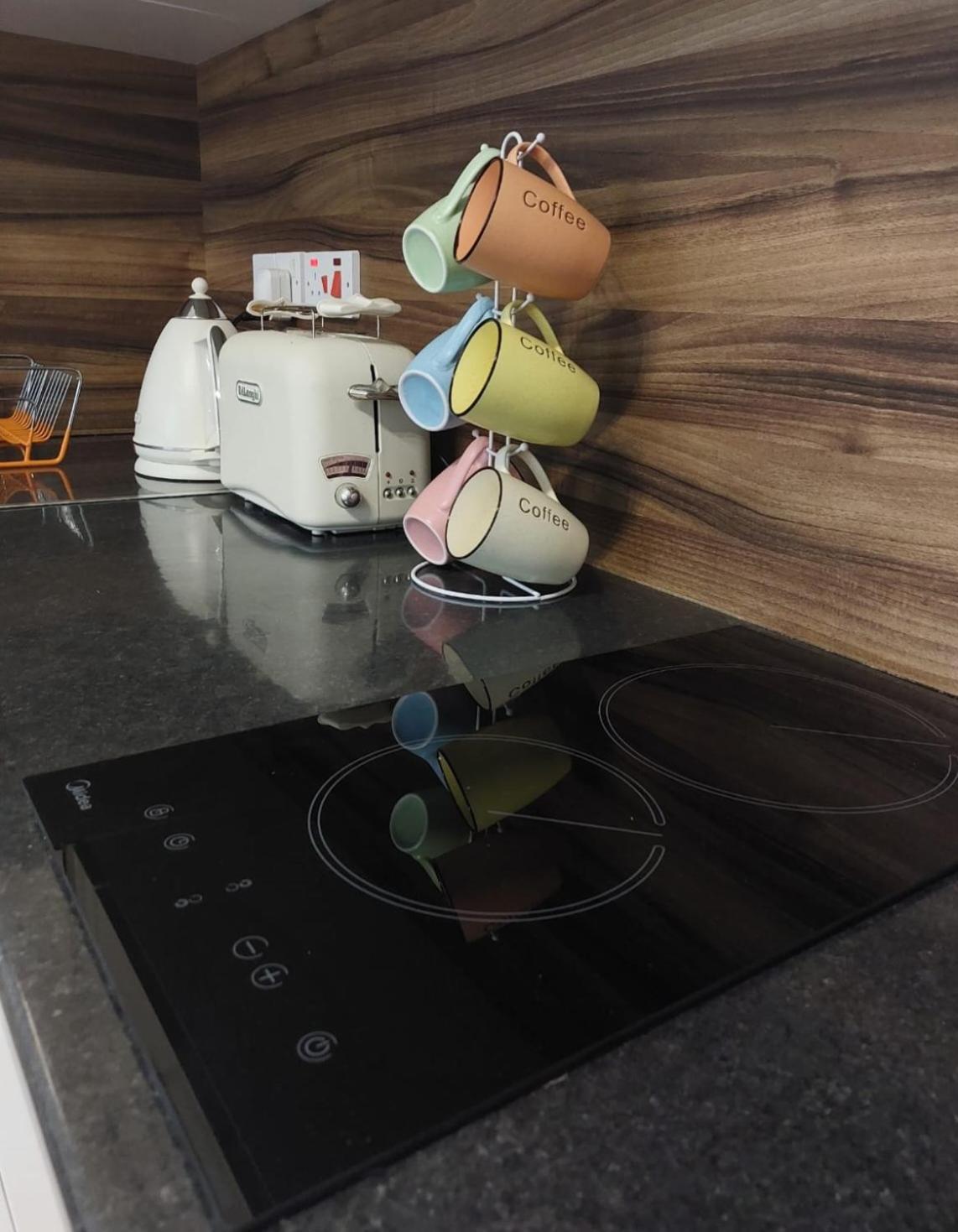 Joanne'S Cosy 1 Bdrm Apt Пафос Екстериор снимка