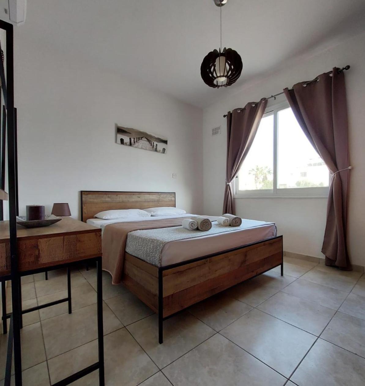 Joanne'S Cosy 1 Bdrm Apt Пафос Екстериор снимка